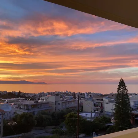 Stephanie's Place - Charming With Sea View