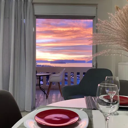 Stephanie's Place - Charming With Sea View