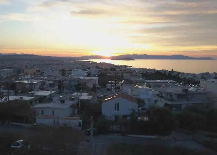 Stephanie's Place - Charming With Sea View Апартаменти *